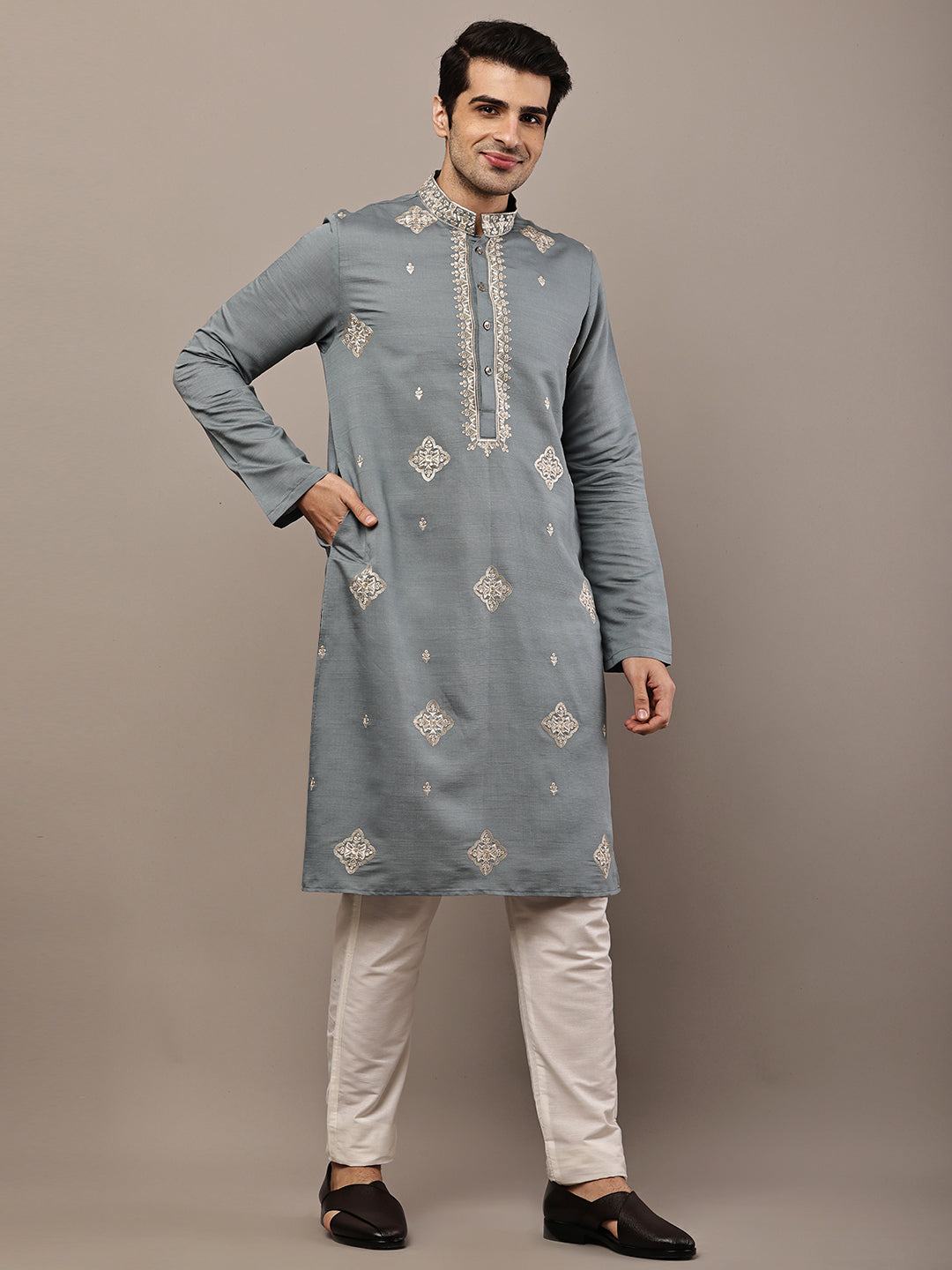 Viscose Men’s Grey Embroidered Kurta | SHOBITAM
