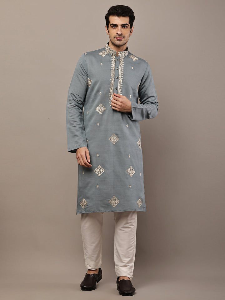 Viscose Men’s Grey Embroidered Kurta | SHOBITAM