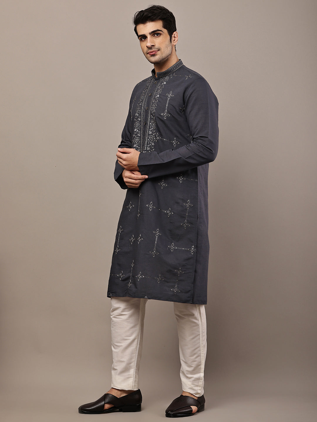 Viscose Men’s Dark Grey Embroidered Kurta | SHOBITAM