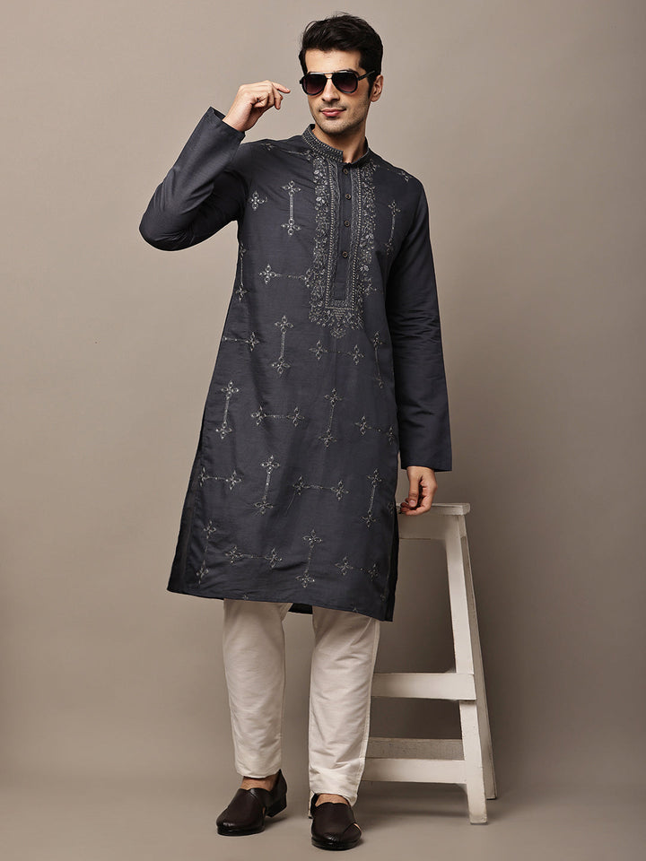 Viscose Men’s Dark Grey Embroidered Kurta | SHOBITAM