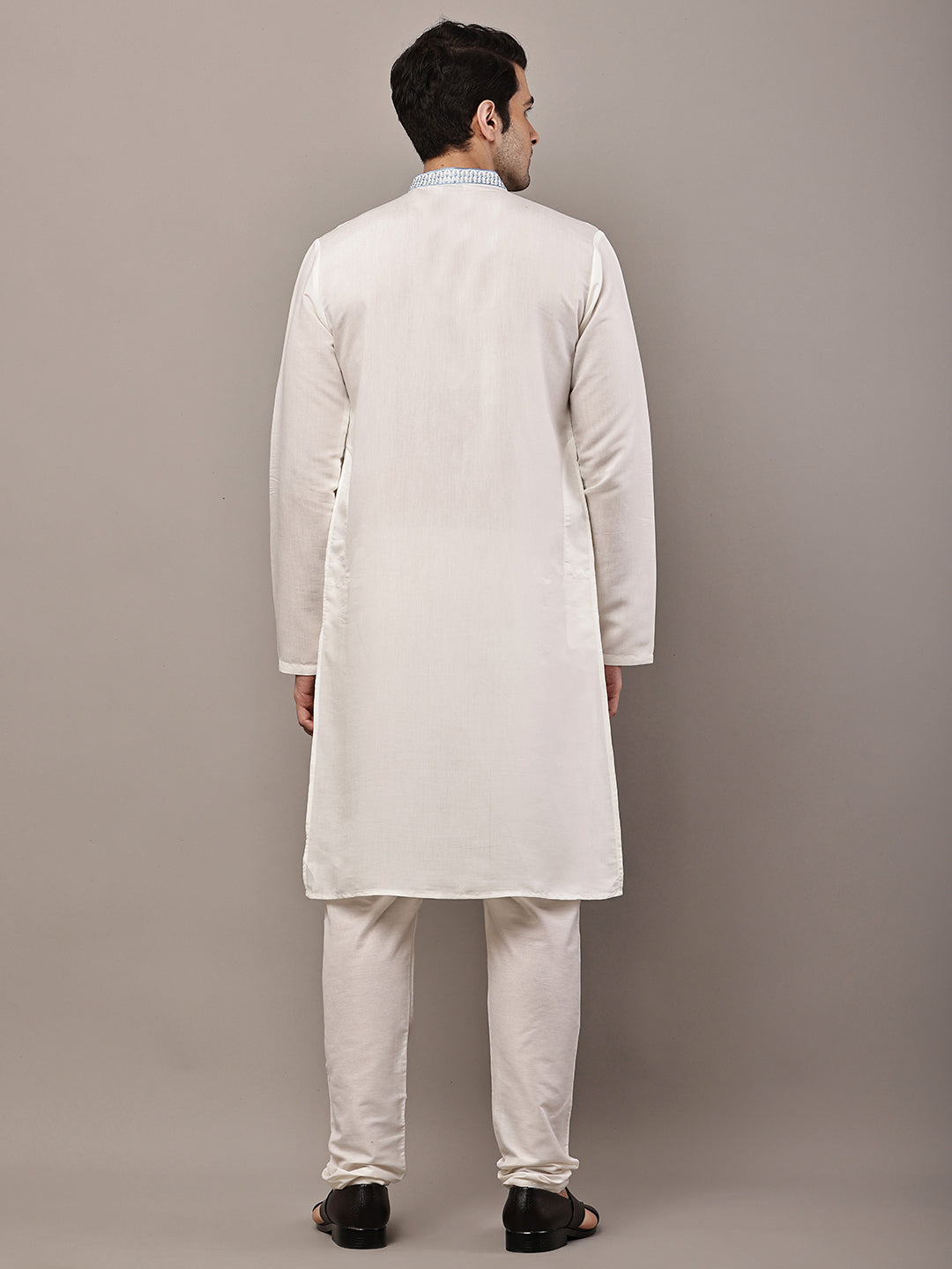 Viscose Men’s Off-White Embroidered Kurta | SHOBITAM