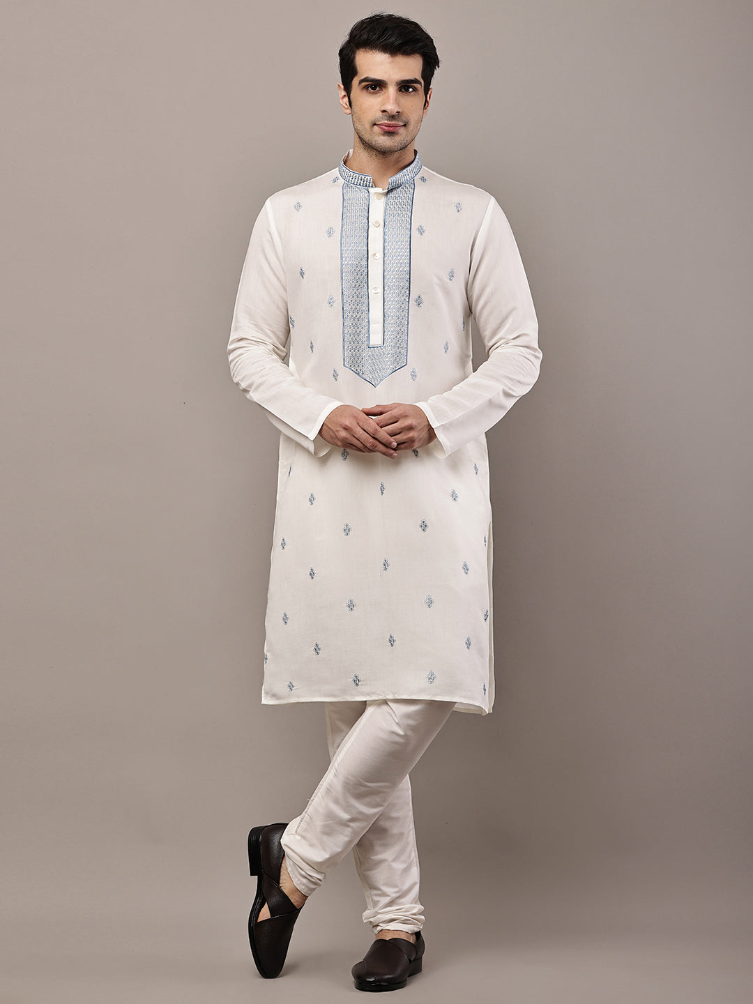 Men’s Off-White Embroidered Kurta Pyjama Set | SHOBITAM