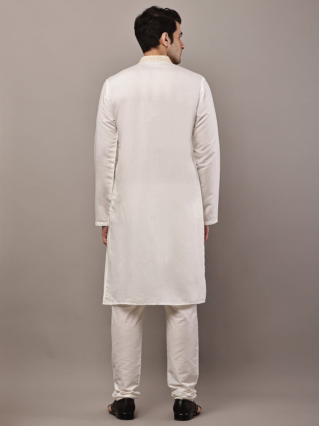 Viscose Men’s Off-White Embroidered Kurta | SHOBITAM