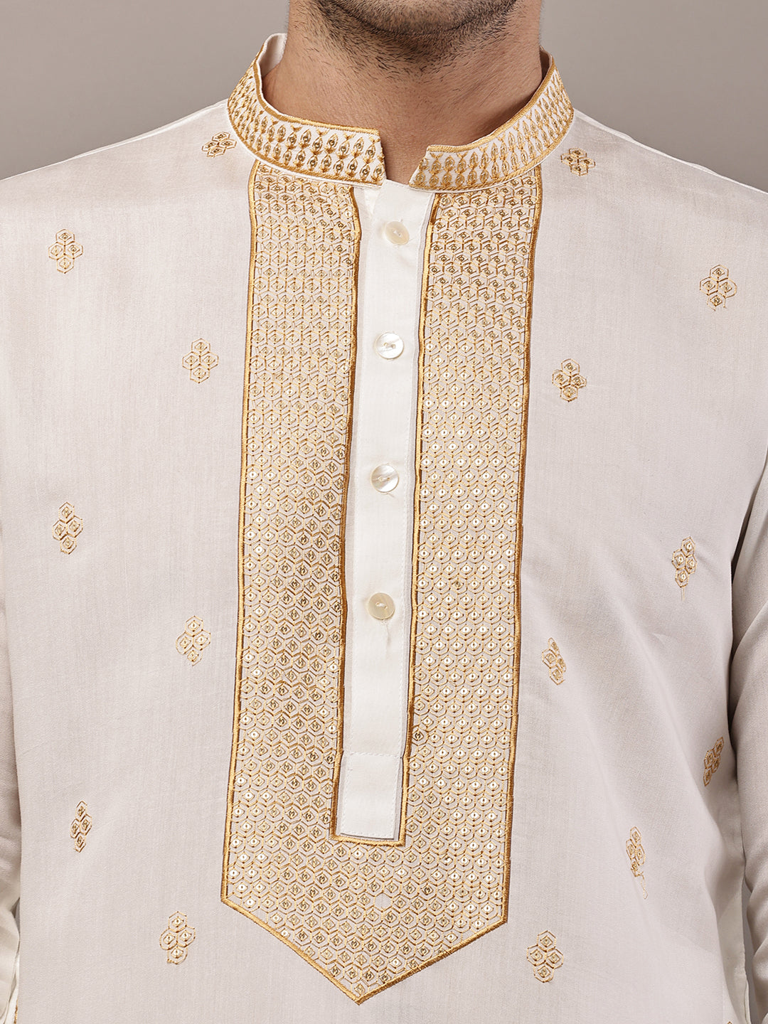 Viscose Men’s Off-White Embroidered Kurta | SHOBITAM