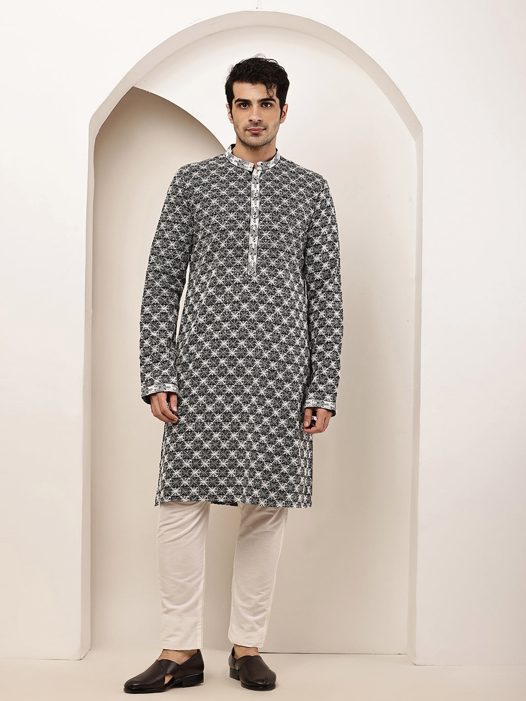 Viscose Men’s Black & White Embroidered Kurta Set | Shobitam