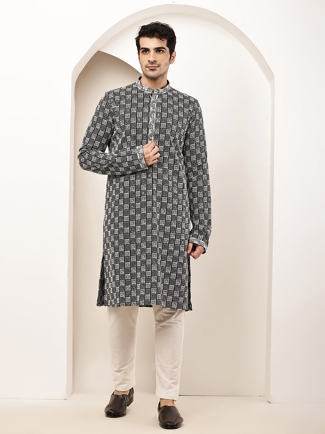 Men’s Black & White Embroidered Kurta Pyjama Set | SHOBITAM