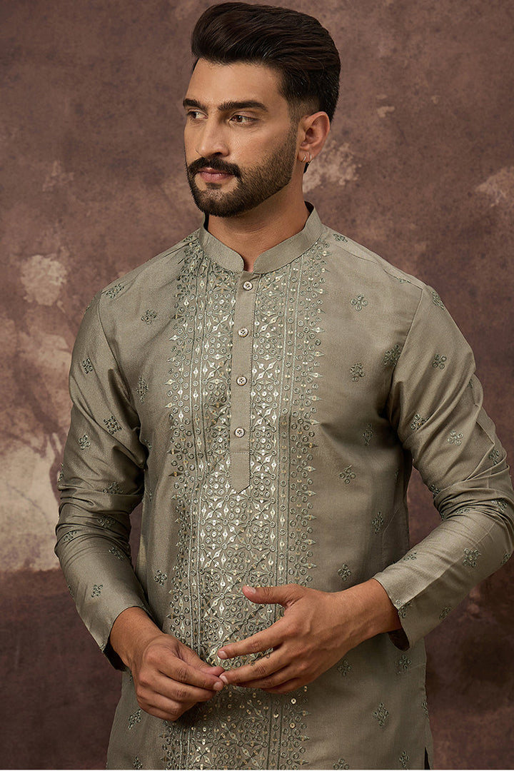 Green Silk Blend Solid Embroidered Straight Kurta with Trouser | Shobitam