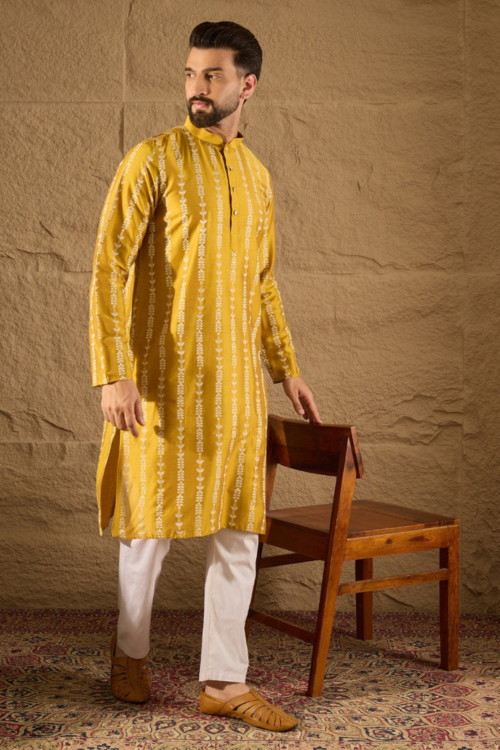 Yellow Viscose Rayon Ethnic Motifs Printed Straight Kurta | SHOBITAM
