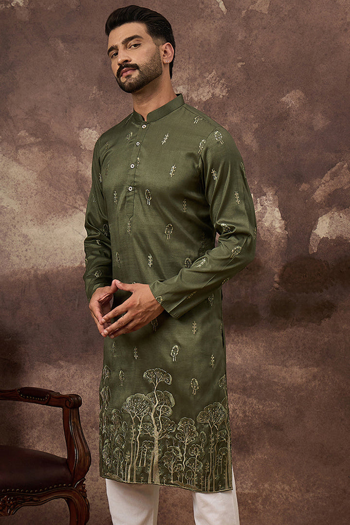 Green Silk Blend Solid Embroidered Straight Kurta | SHOBITAM