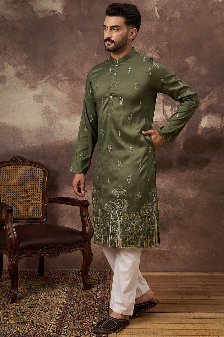 Green Silk Blend Solid Embroidered Straight Kurta | SHOBITAM