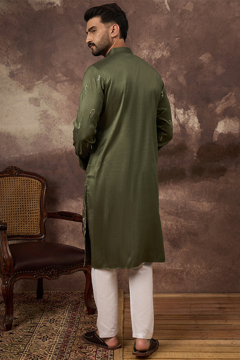 Green Silk Blend Solid Embroidered Straight Kurta | SHOBITAM