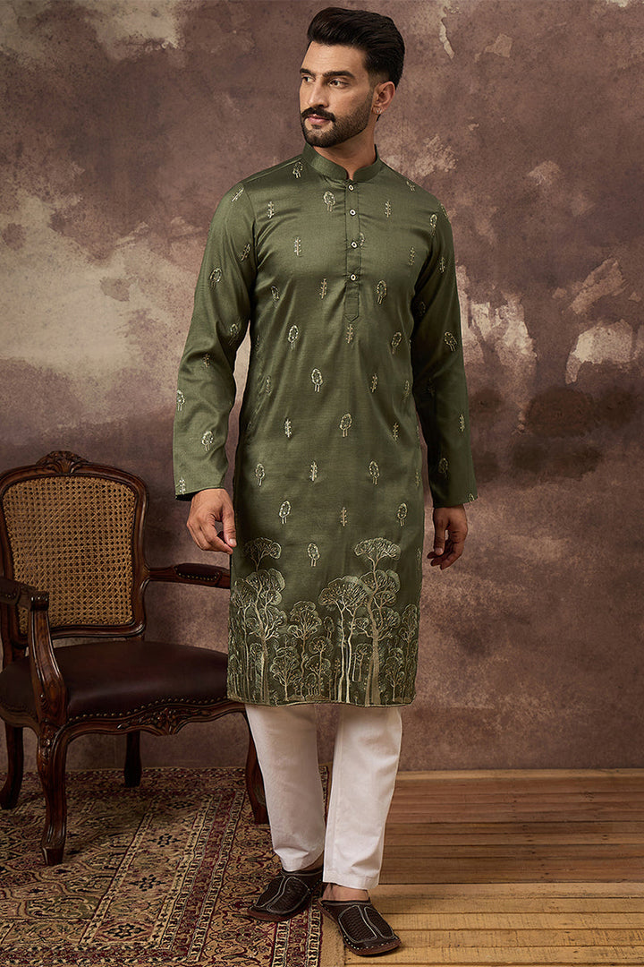 Green Silk Blend Solid Embroidered Straight Kurta | SHOBITAM