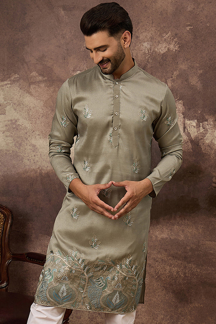 Green Silk Blend Solid Embroidered Straight Kurta | SHOBITAM