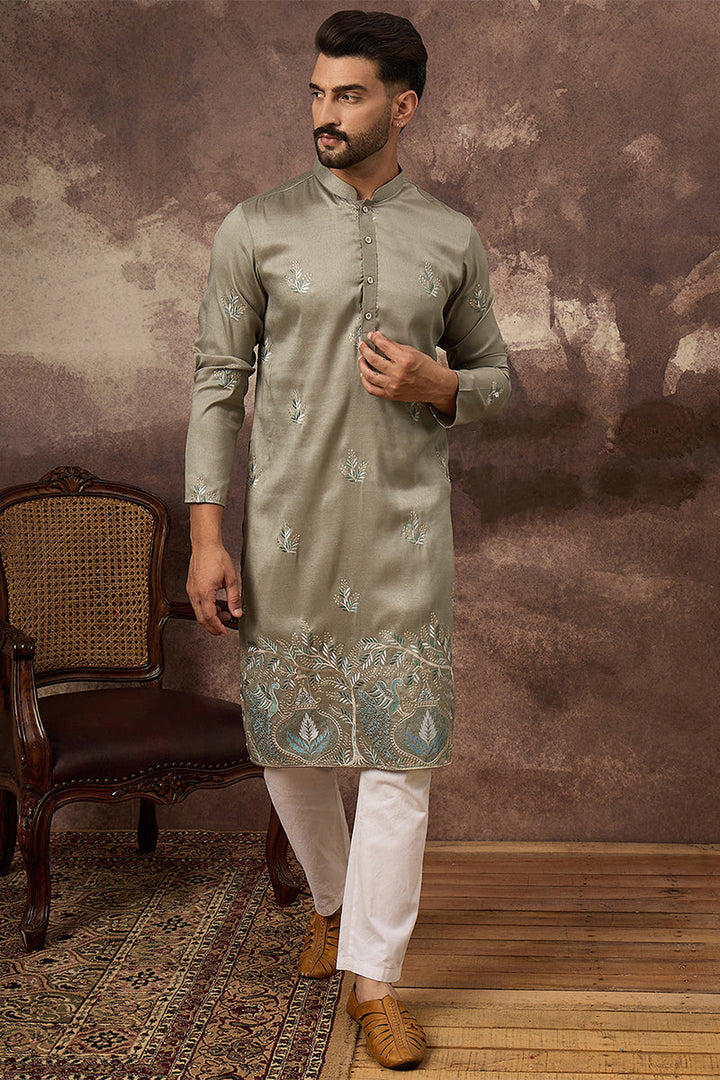 Green Silk Blend Solid Embroidered Straight Kurta | SHOBITAM
