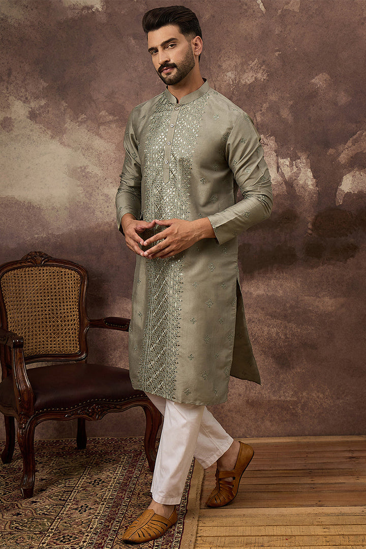 Green Silk Solid Embroidered Straight Kurta | SHOBITAM