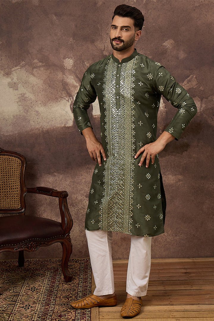 Green Silk Blend Solid Embroidered Straight Kurta | SHOBITAM