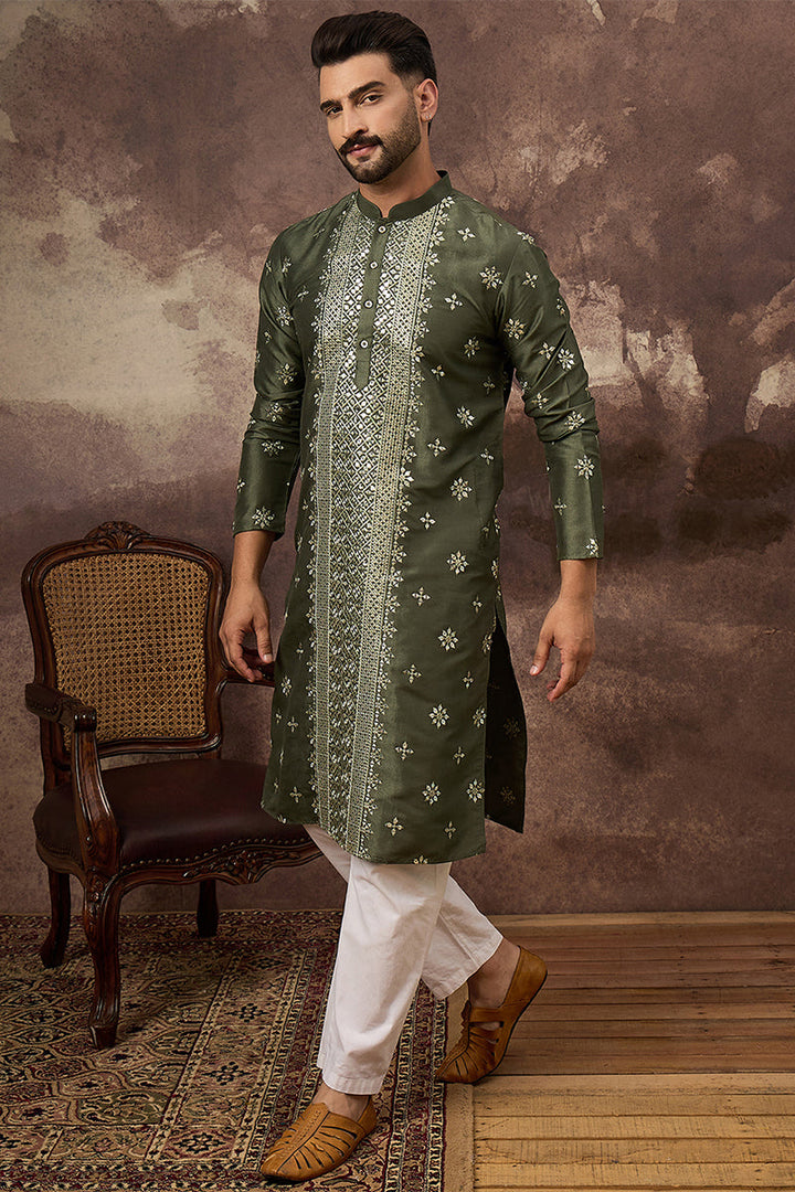 Green Silk Blend Solid Embroidered Straight Kurta | SHOBITAM