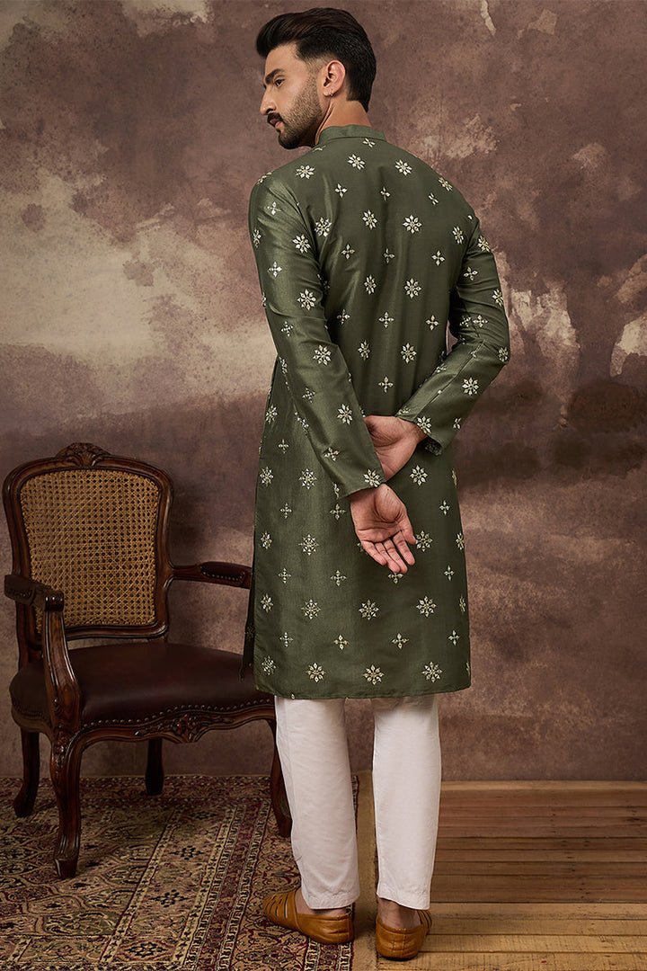 Green Silk Blend Solid Embroidered Straight Kurta | SHOBITAM