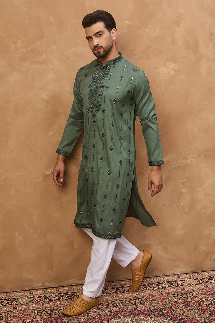 Green Silk Blend Solid Embroidered Straight Kurta | SHOBITAM