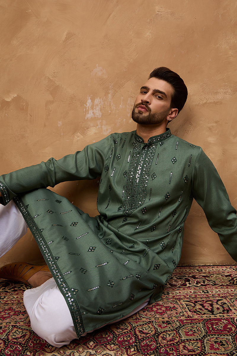 Green Silk Blend Solid Embroidered Straight Kurta | SHOBITAM