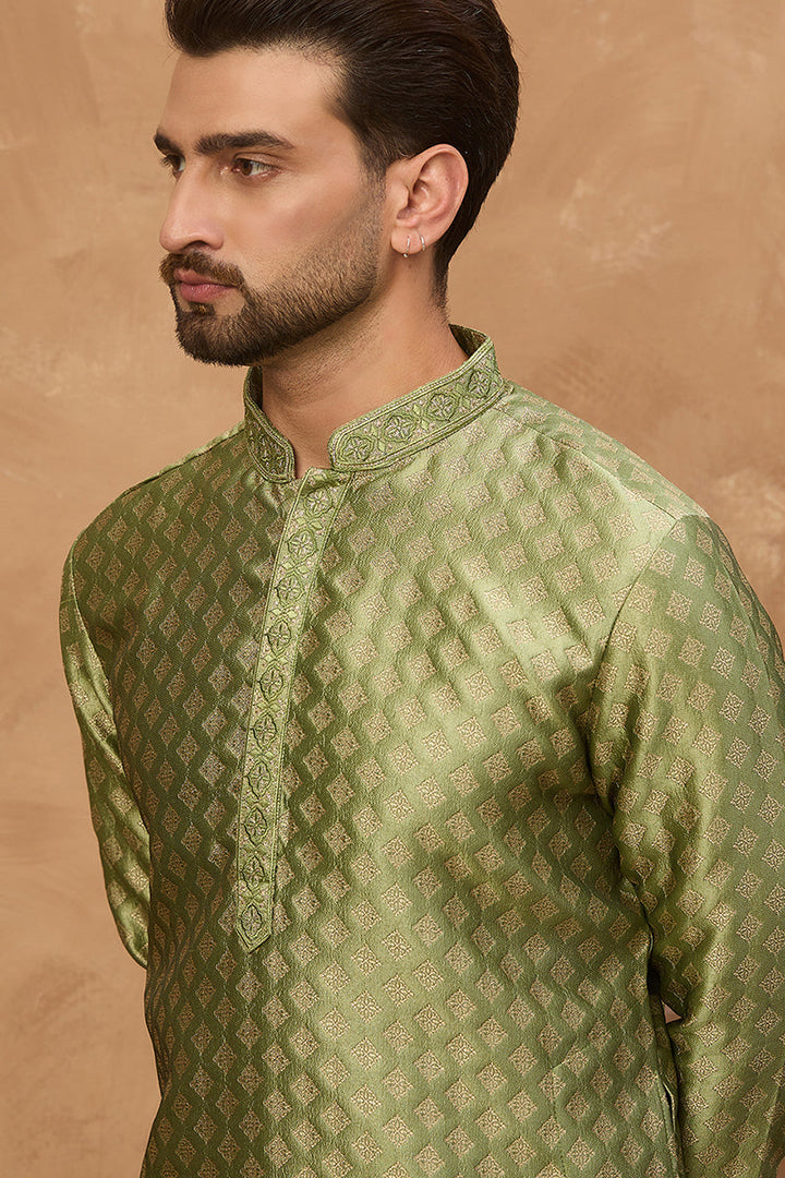 Green Silk Blend Solid Woven Design Straight Kurta | SHOBITAM