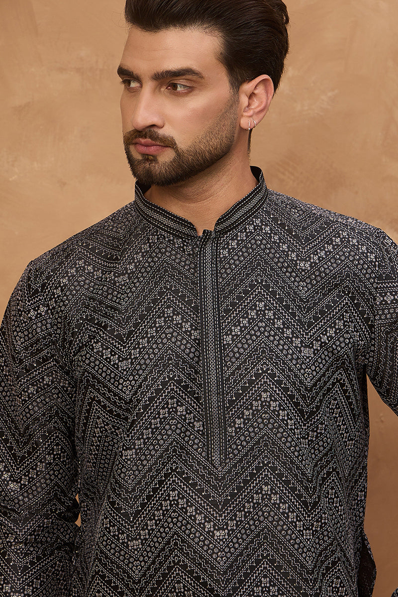 Black Silk Blend Geometric Printed Straight Kurta | SHOBITAM