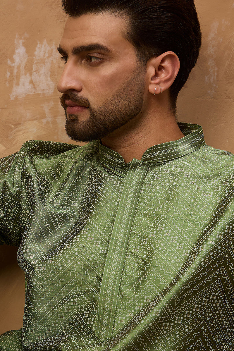 Green Silk Blend Geometric Printed Straight Kurta | SHOBITAM
