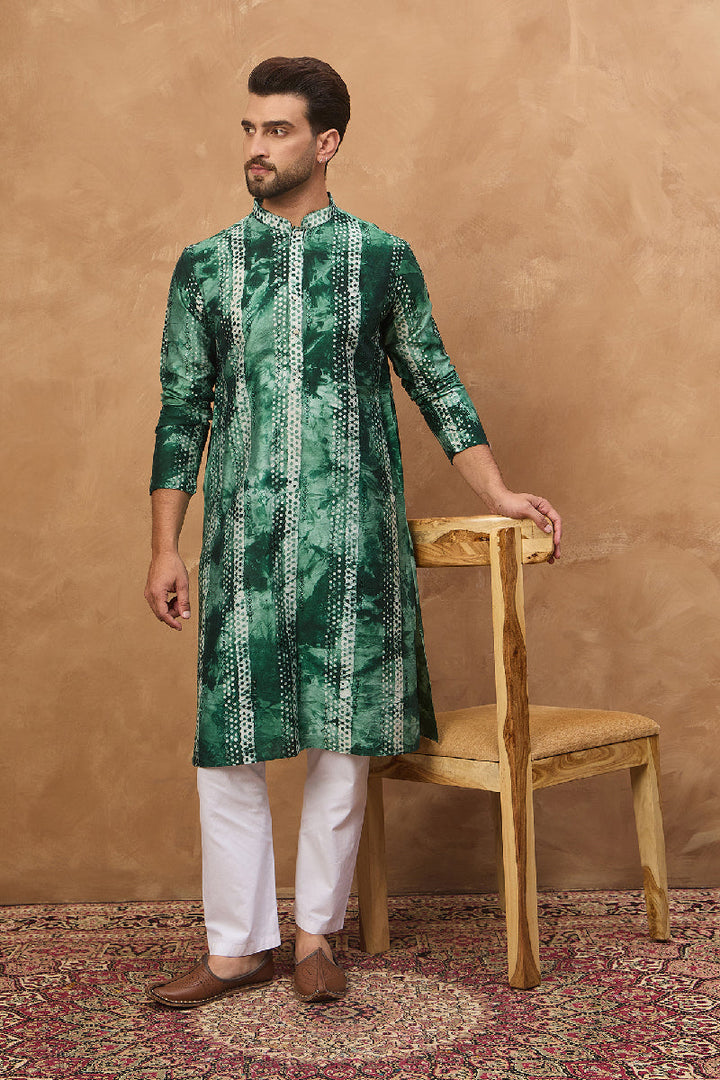 Green Silk Blend Shibori Embroidered Straight Kurta With Pant Set | Shobitam