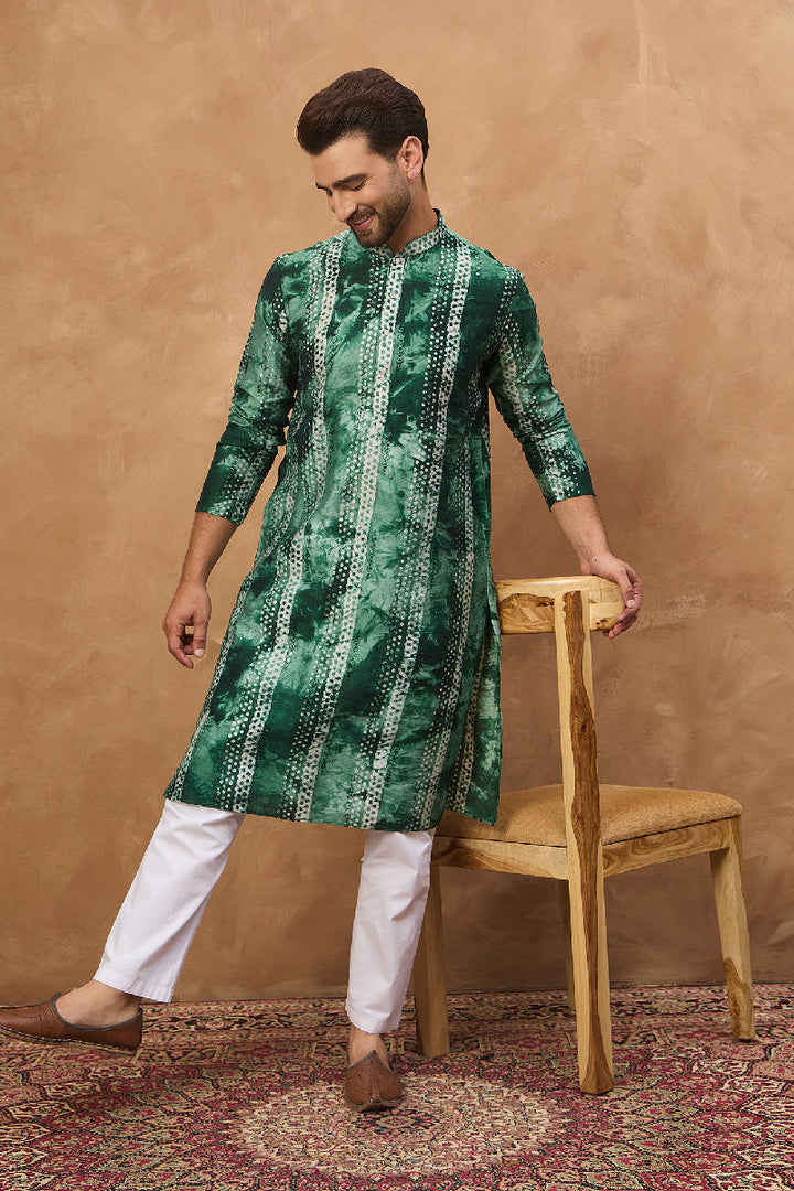 Green Silk Blend Shibori Embroidered Straight Kurta With Pant Set | Shobitam