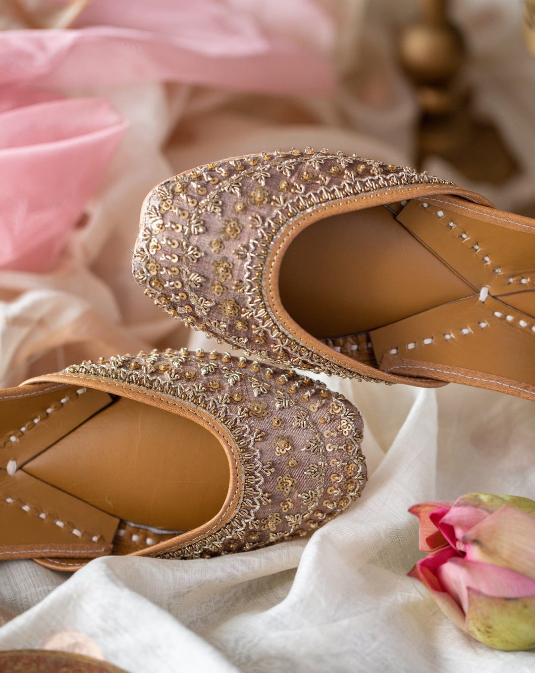 SEHER - Silk with Intricate Hand-Embroidery Jutti