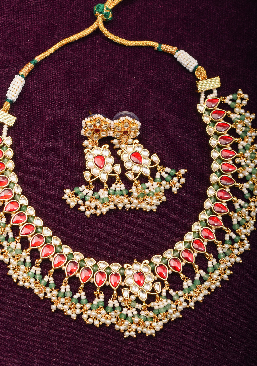Red and White Stones Choker with dense clusters of pearls necklace set
