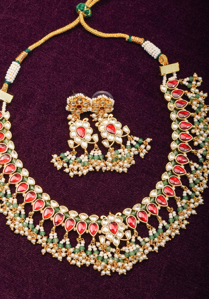 Red and White Stones Choker with dense clusters of pearls necklace set