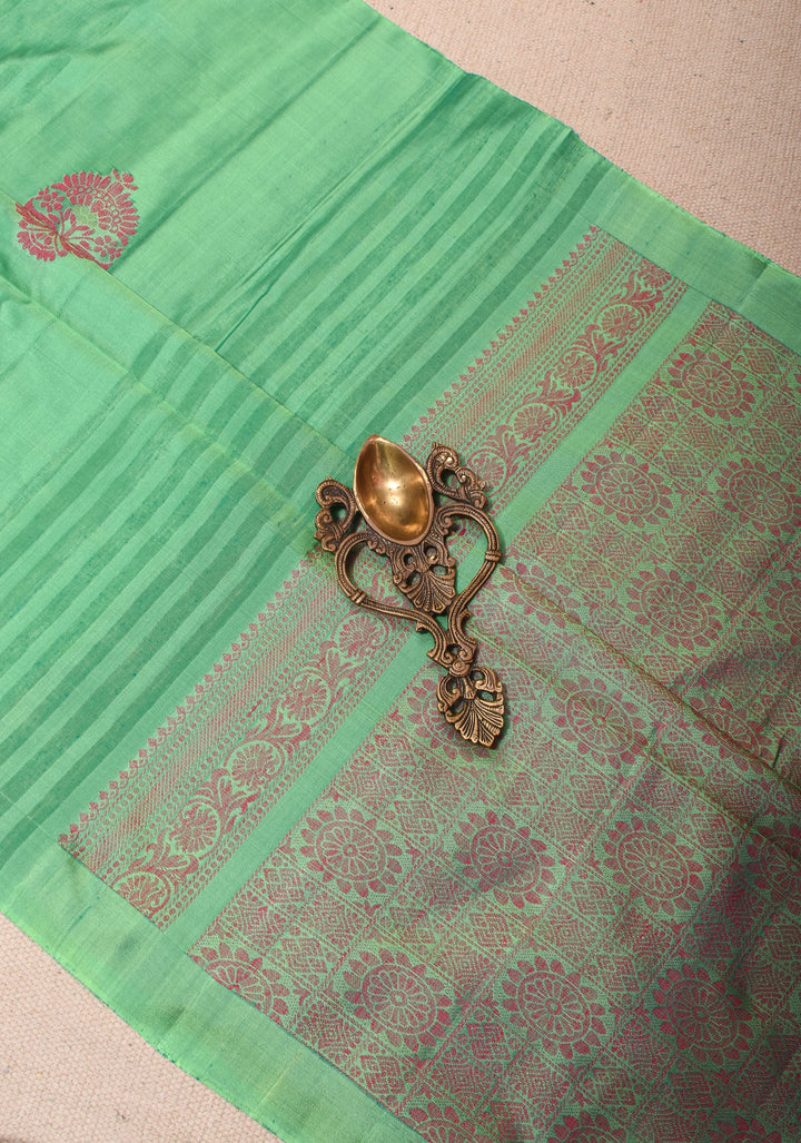Green Kanjivaram Soft Silk Borderless Saree with Resham Buttas and Raw Silk Interweave| SILK MARK CERTIFIED