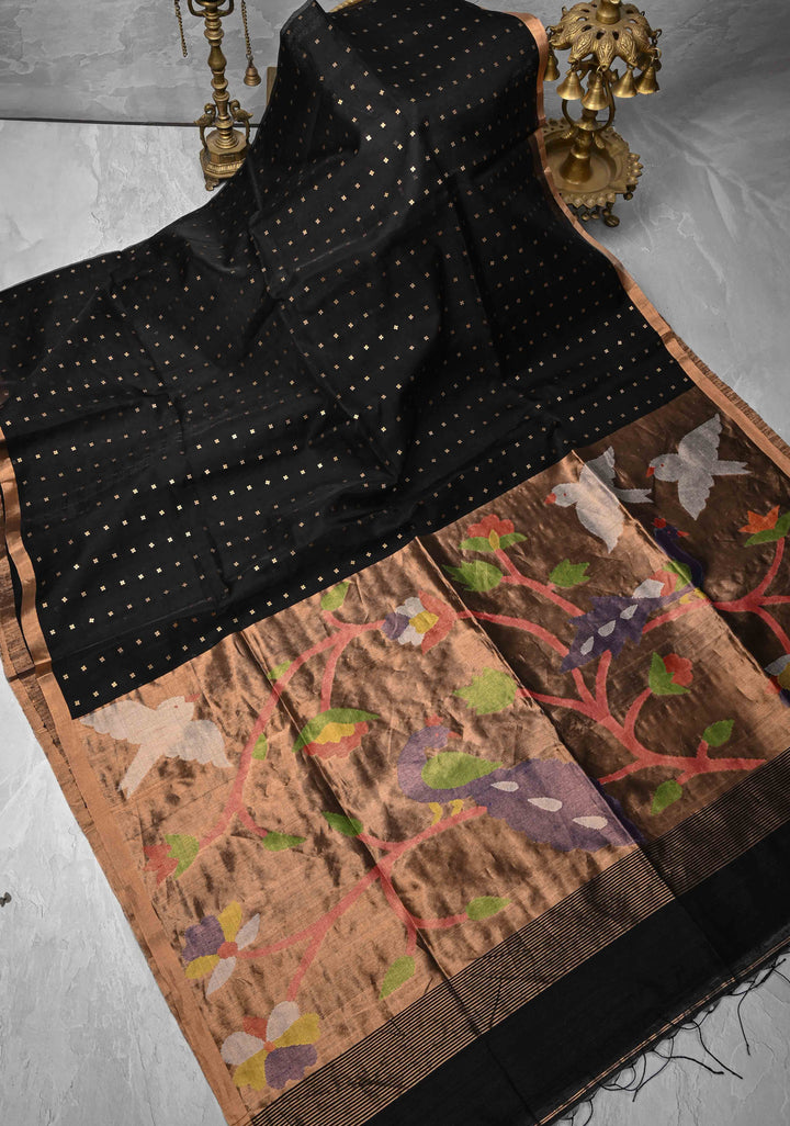 Black Matka Muslin Saree with pocket sequins and Paithani Style Pallu | SILK MARK CERTIFIED