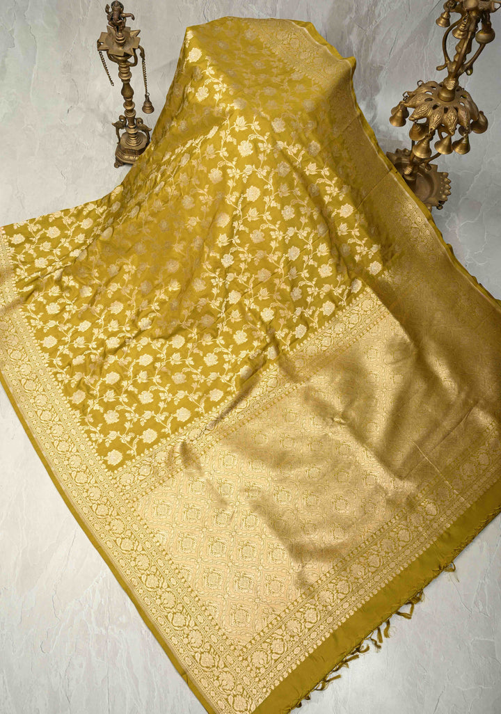 Mint Green Pure Benaras Silk Saree Heena With Meenakari Floral Jaal and Zari Border| SILK MARK CERTIFIED