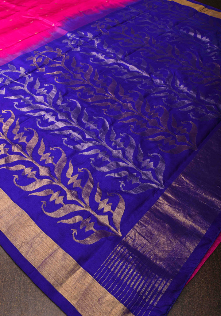 Magenta Venkatgiri Silk Jamdhani Saree with minimal Blue Border