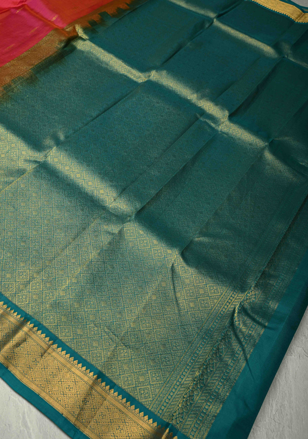 Pink Dual Tone Pure Kanjivaram Handloom Saree Ananya with Zari Buttas and Blue Zari Border| SILK MARK CERTIFIED