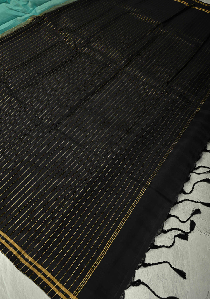 Caribbean green Kanjivaram Soft Silk Handloom Saree with Minimal Zari Border and Black Pallu | SILK MARK CERTIFIED