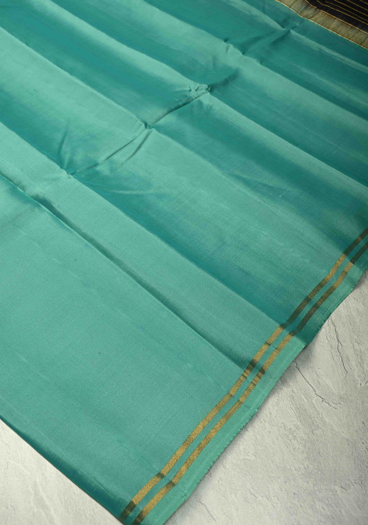 Caribbean green Kanjivaram Soft Silk Handloom Saree with Minimal Zari Border and Black Pallu | SILK MARK CERTIFIED
