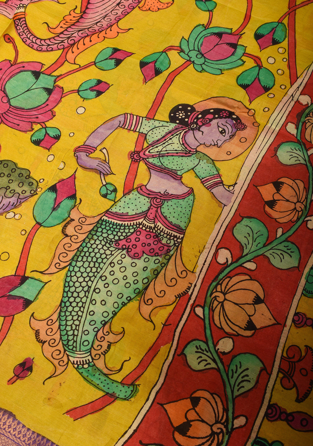 Dupatta : Pen Kalamkari Dupatta in Yellow