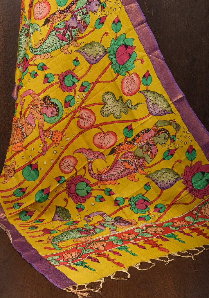 Dupatta : Pen Kalamkari Dupatta in Yellow