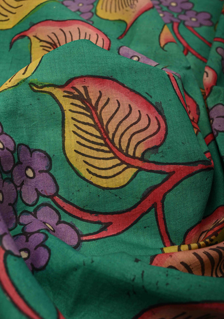 DUPATTA : Rama Green Authentic Pen Kalamkari on Mangalagiri Silk Cotton Dupatta with Floral Theme