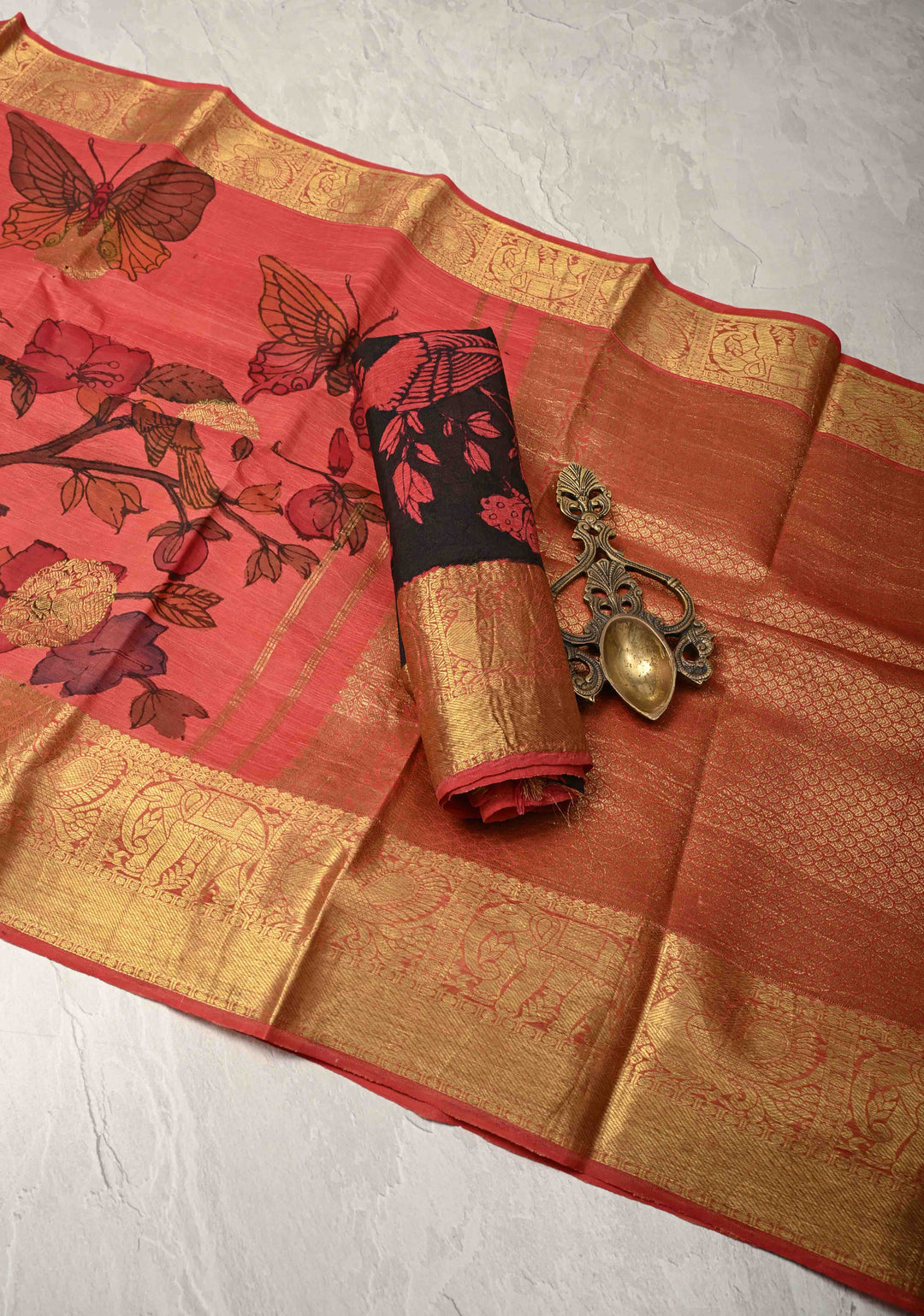 Humming Bird and Butterfly Design Theme : Coral Pink Authentic Pen kalamkari on Pure Kanjivaram Silk Saree with Zari Buttas and Zari Border | SILK MARK CERTIFIED