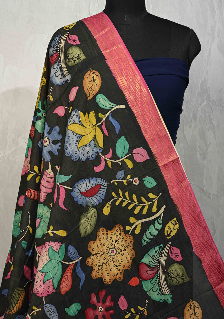 DUPATTA : Black Authentic Pen Kalamkari on Mangalagiri Silk Cotton Dupatta with Floral Blooms Design