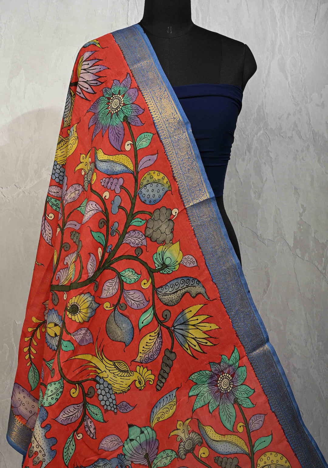 DUPATTA : Pinkish Red Authentic Pen Kalamkari on Mangalagiri Silk Cotton Dupatta with Vanasingaram Theme