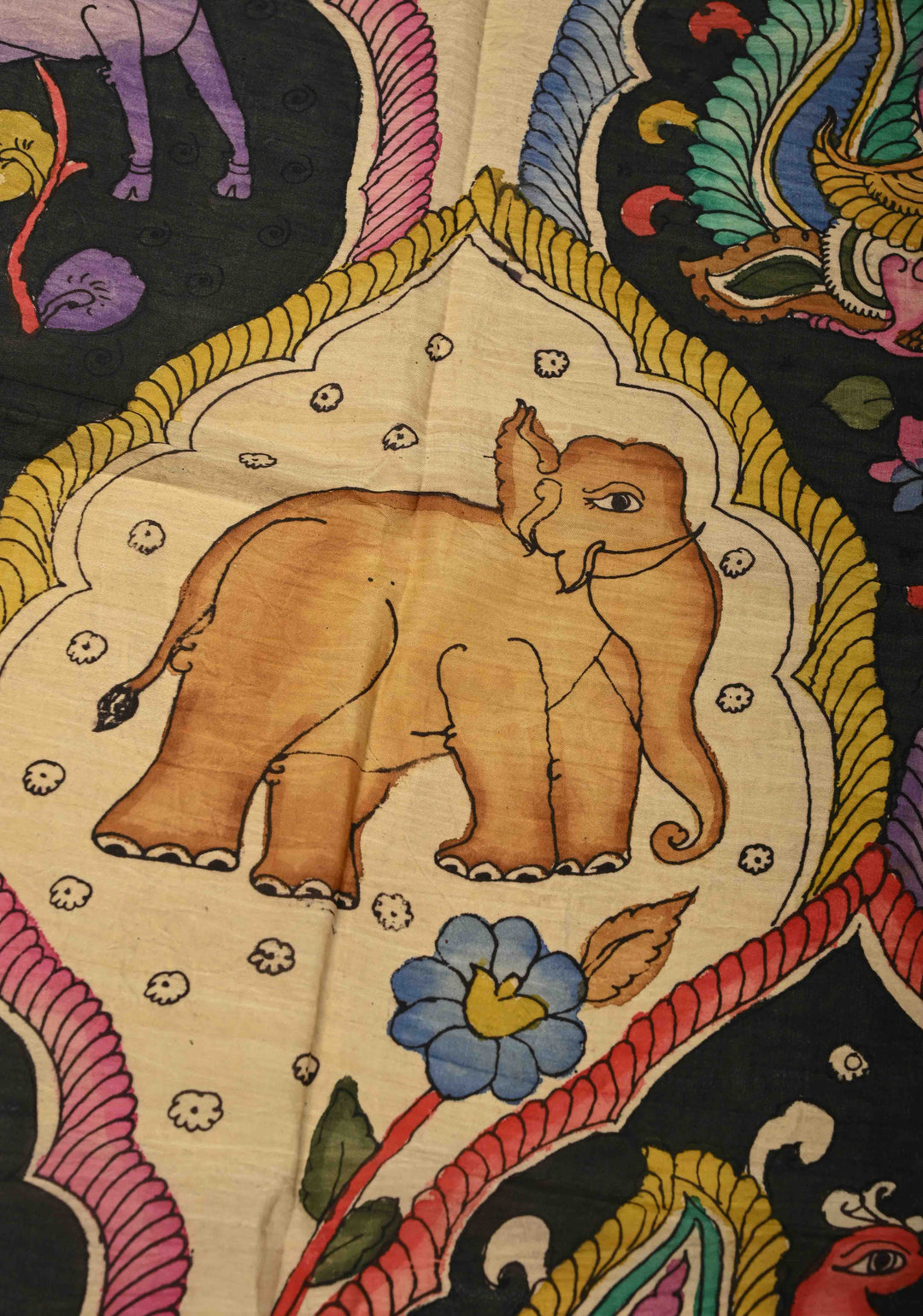 DUPATTA : Beige Authentic Pen Kalamkari on Mangalagiri Silk Cotton Dupatta with Animal with Art Theme