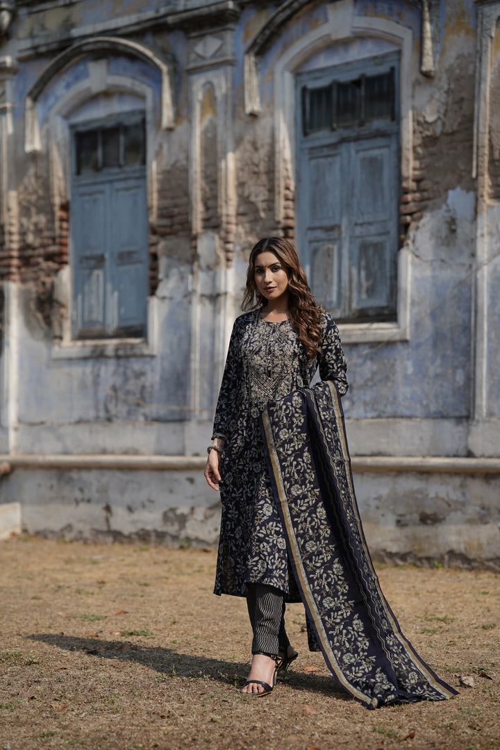 Black Silk Blend Floral Straight Kurta Trousers With Dupatta | SHOBITAM