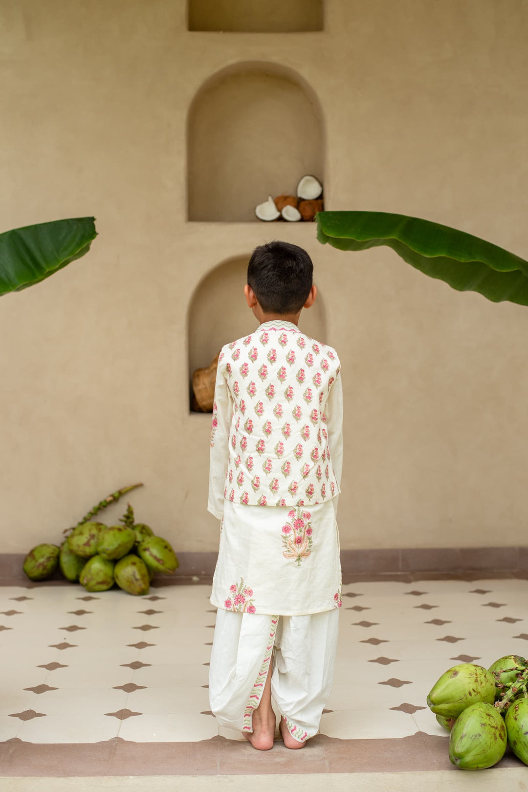Manika Buti Kurta Set | SHOBITAM