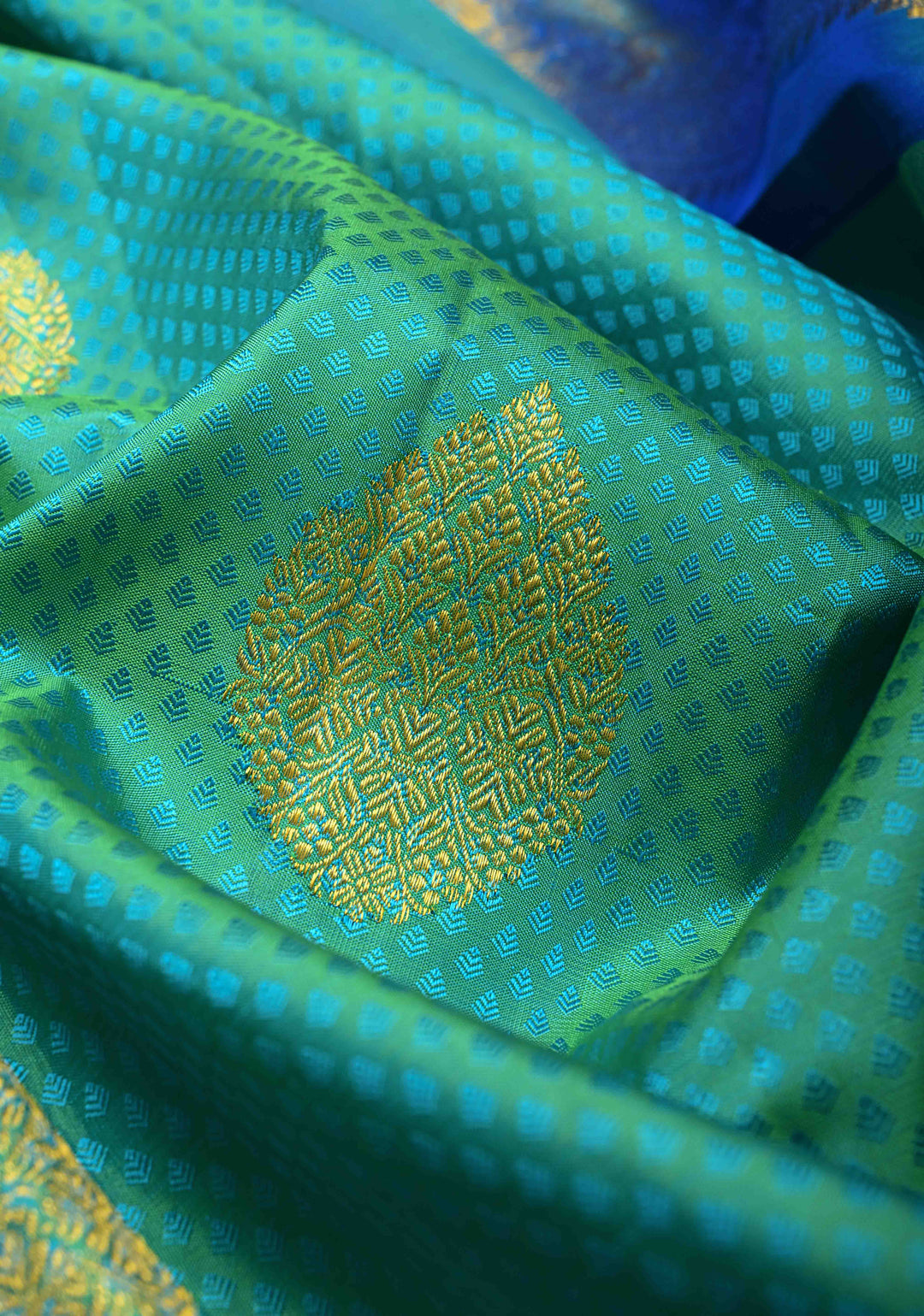 Cyan Dual tone Self Brocade on Kanjivaram Pure Silk Saree with Zari Buttas and Contrst Zari Border | SILK MARK CERTIFIED