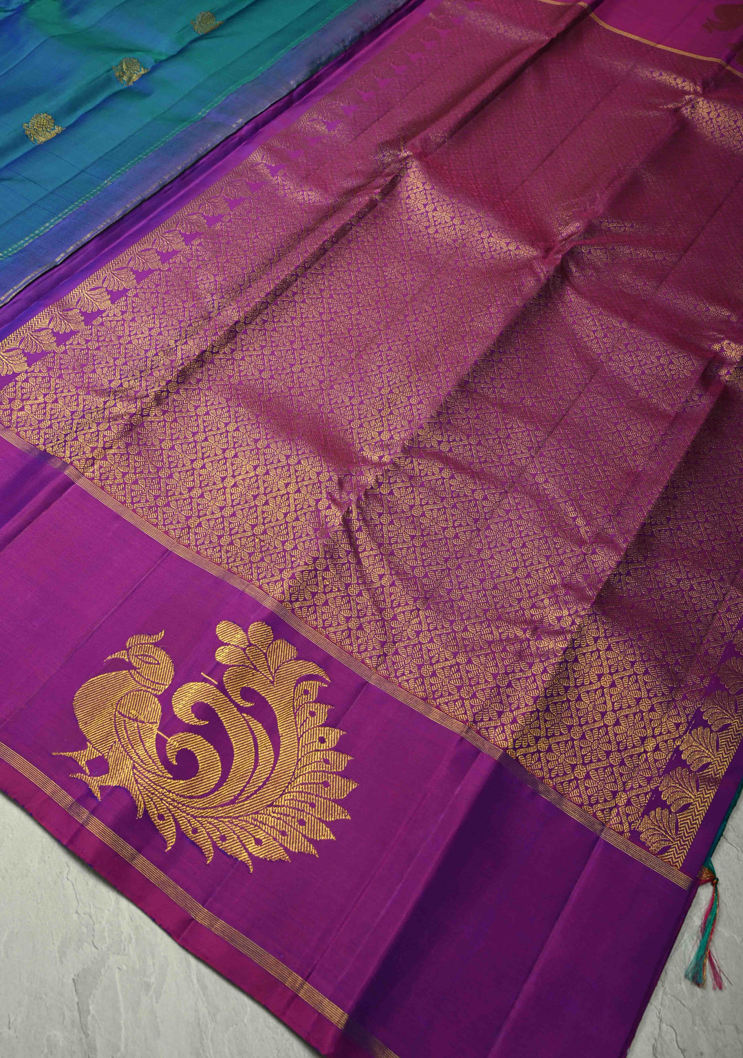 Peacock Green Dual Tone Pure Kanjivaram Silk Handloom Saree with Zari Motifs and Distinct Peacock on Border| SILK MARK CERTIFIED